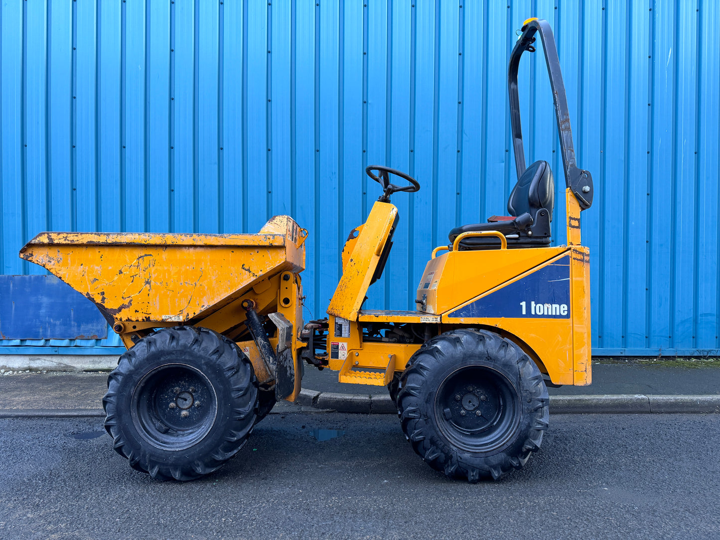 Thwaites 1 Ton High Tip Dumper