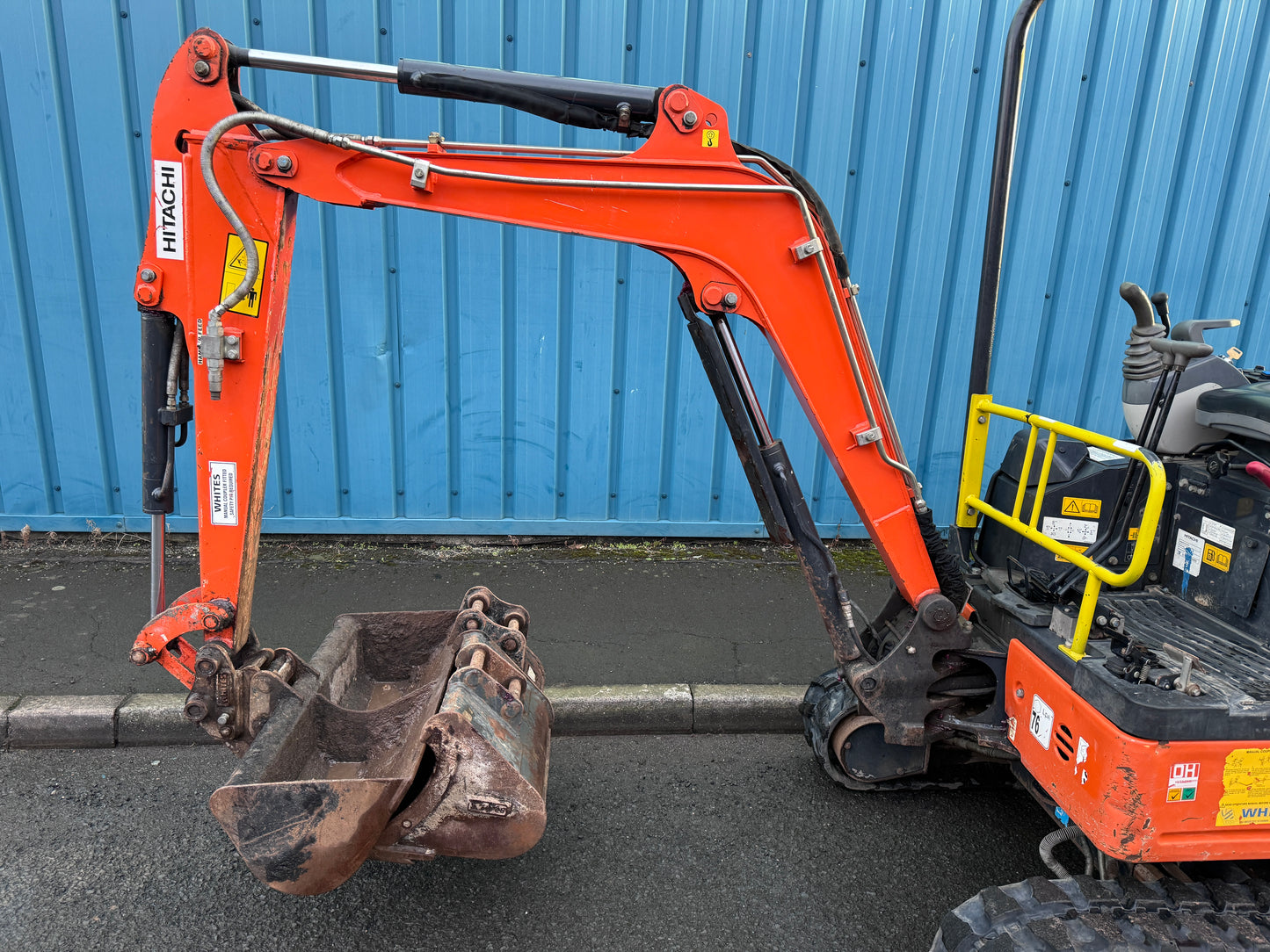 Hitachi ZX19u Mini Digger